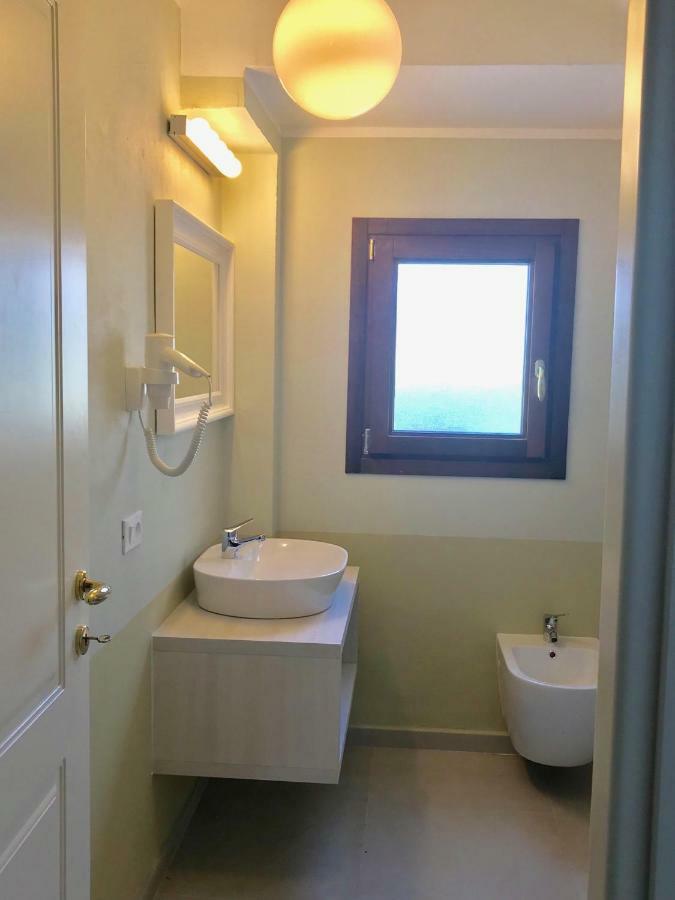 Esmeralda'S Rooms Porto San Paolo  Exterior photo