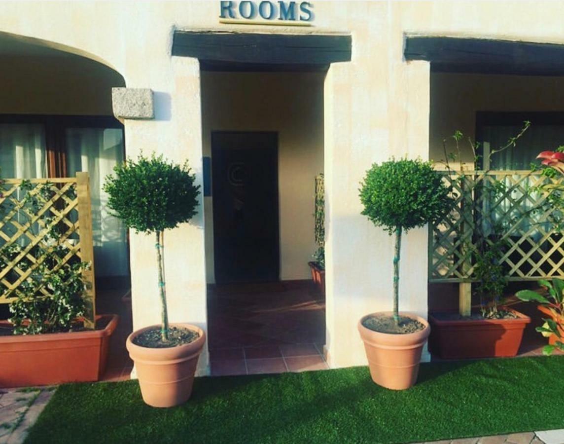 Esmeralda'S Rooms Porto San Paolo  Exterior photo